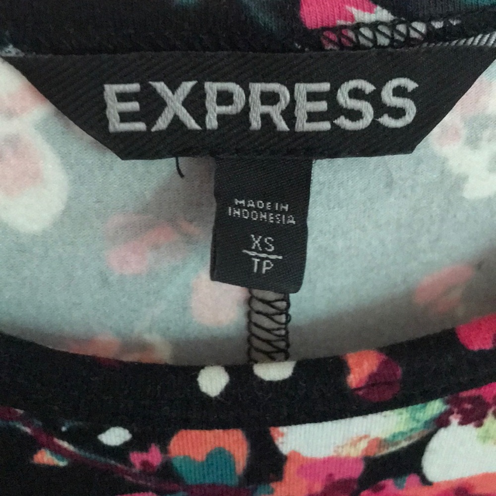 Express Bodycon Midi🌸 - Picture 5 of 5